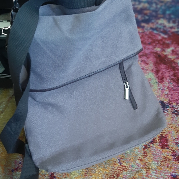 Purple Messenger Crossbody bag NWOT - Picture 3 of 7